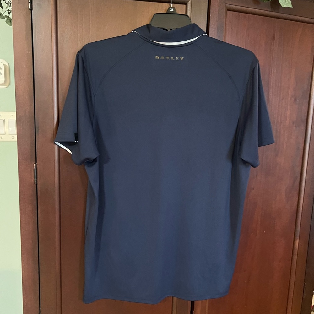 Oakley Men's Navy Polo with White Trim - Picture 3 of 3